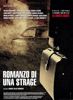 大屠杀的小说Romanzo di una strage 封面